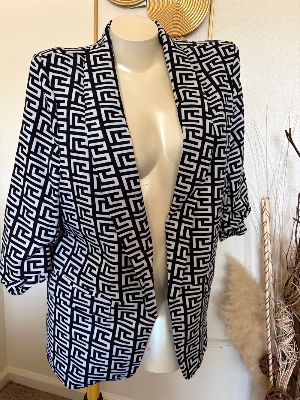 Black & White Geometric Blazer Jacket - Classic Pattern